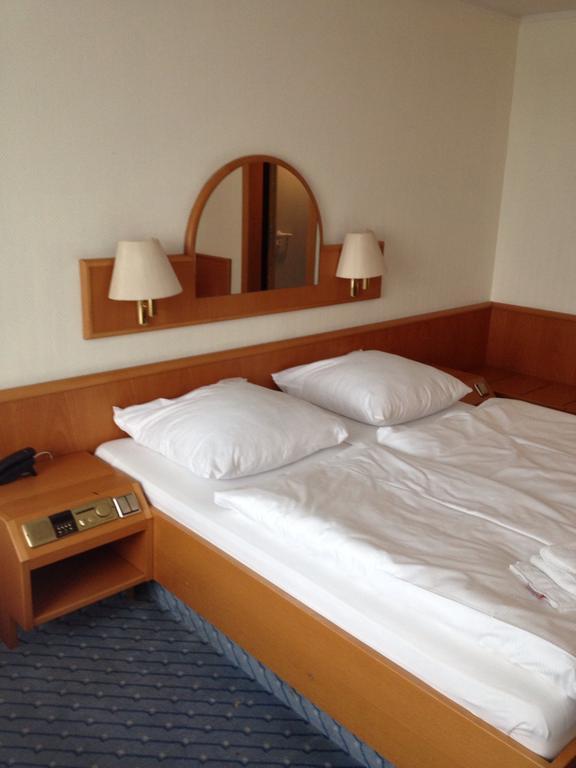 A1 Raststaette & Motel Hamburg-Stillhorn Номер фото